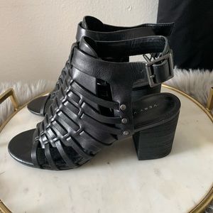 Very volatile block heels black size 7